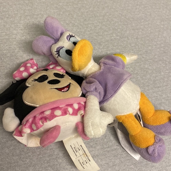 Preloved daisy and Minnie stuffed animals - Picture 5 of 8